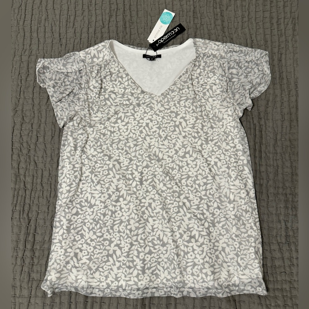 NWT Womens Light gray Papermoon Alcott Short Sleeve Knit Top